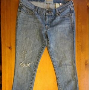 Women's/ Jrs  Low to Midrise Jeans Skinny Distressed jeans by Desire, Sz 9